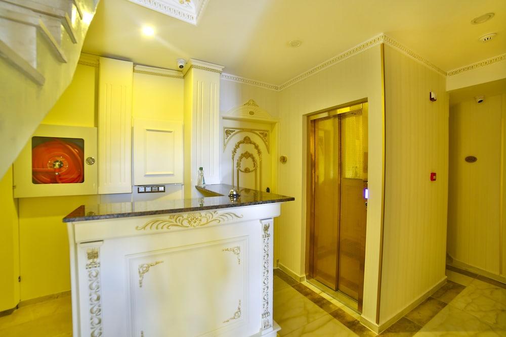 Nayla Palace Hotel Истанбул Екстериор снимка