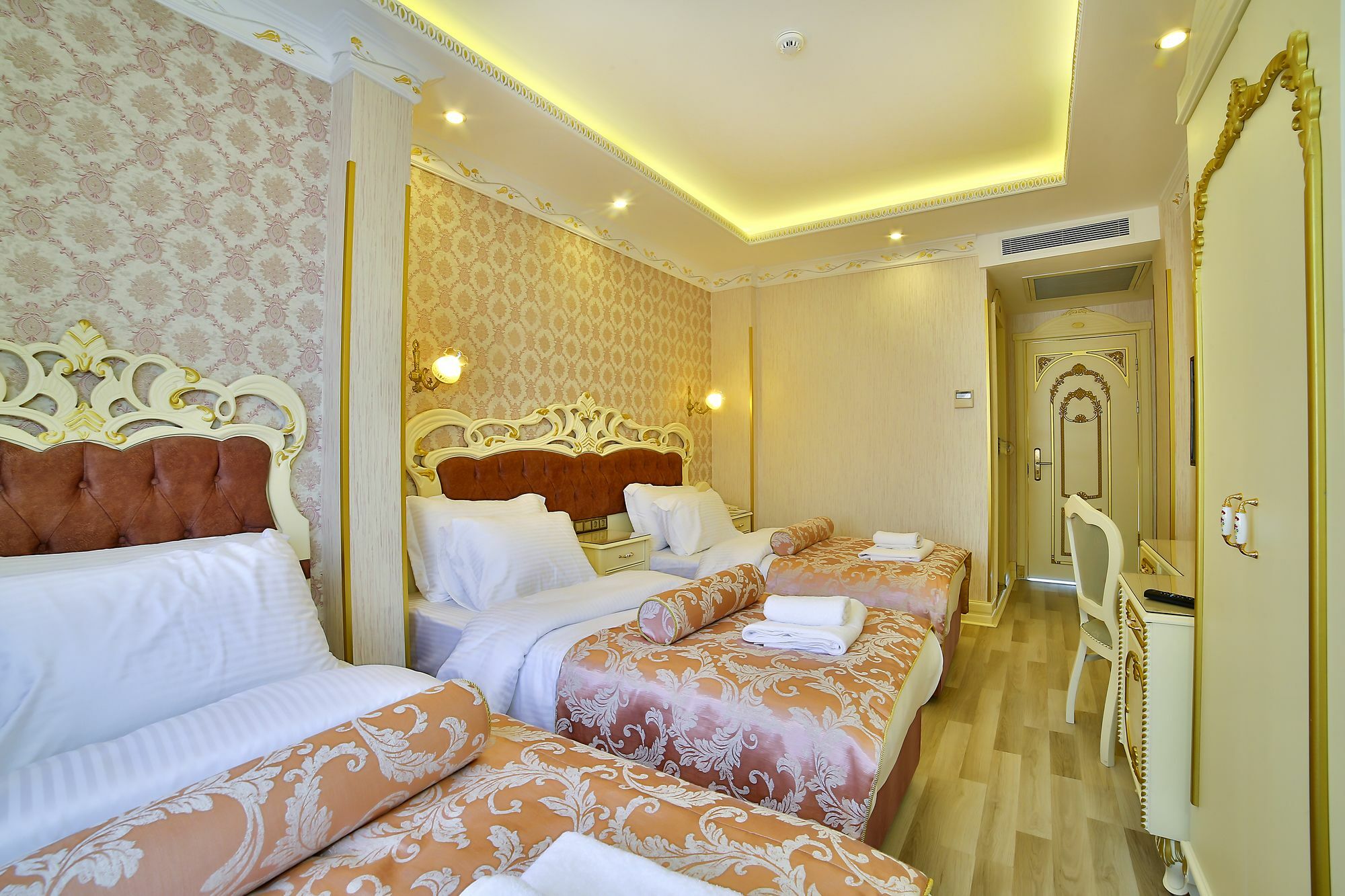 Nayla Palace Hotel Истанбул Екстериор снимка